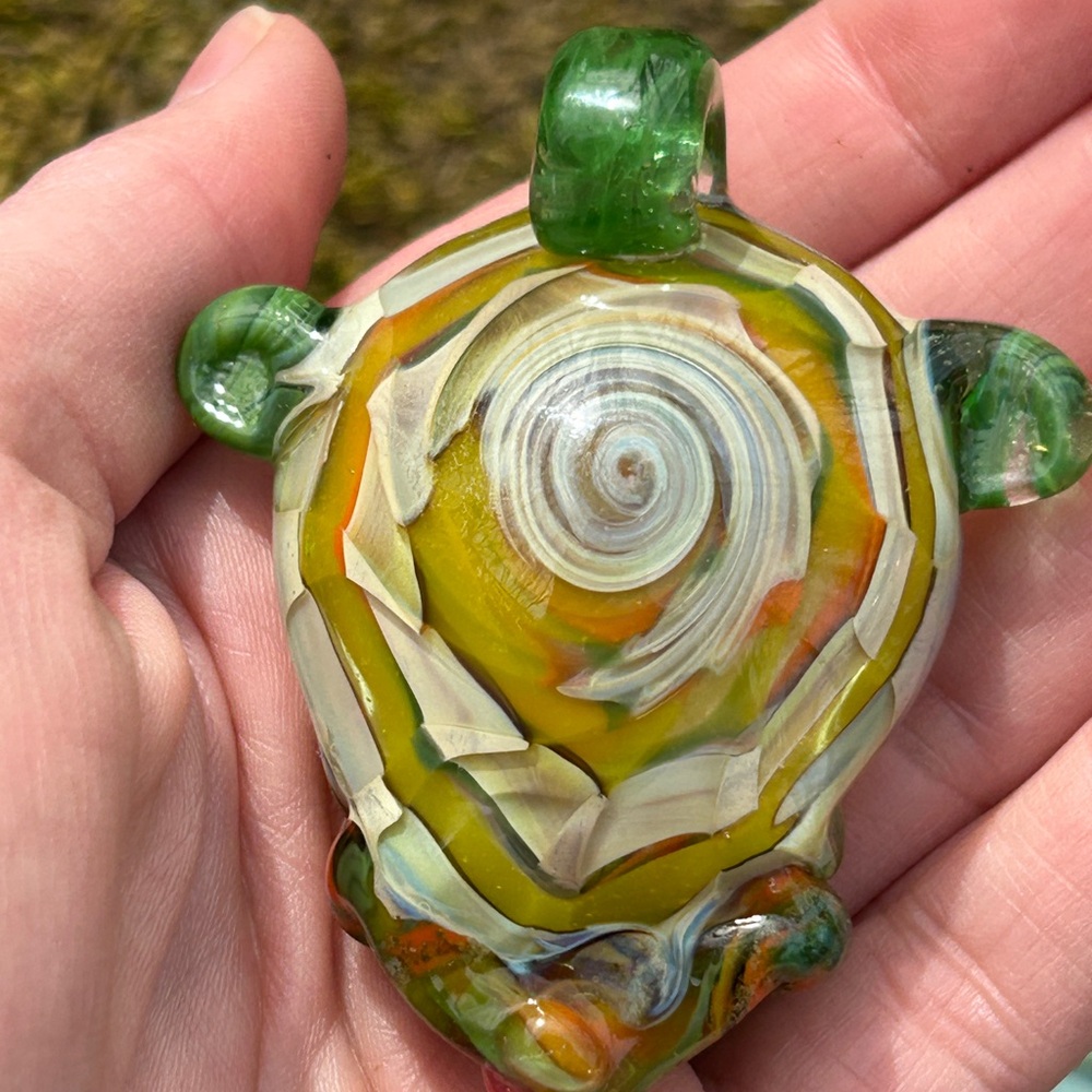 Grateful Dead Hand blown Glass dead bear pendant - Picture 5 of 7